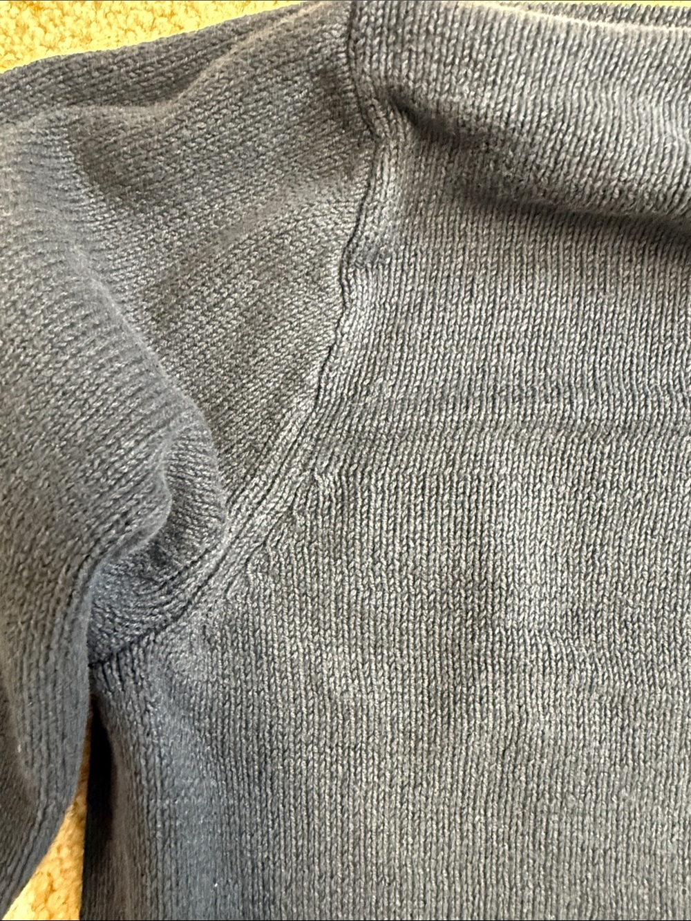 JCrew Men's Crewneck Sweater in Dark Blue - Picture 4 of 4